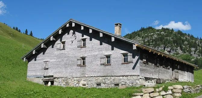 Alpmuseum uf'm Tannberg.