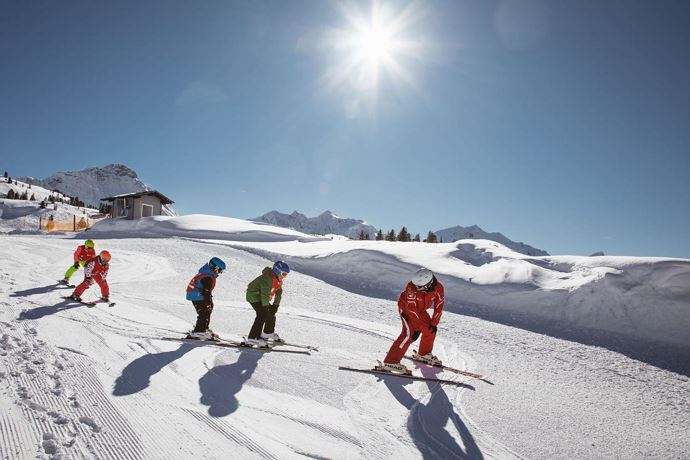 Kinderskikurs in der Skischule Salober-Schröcken