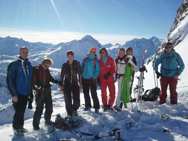 Gäste vom Hotel Adler auf Skitour zum Widderstein