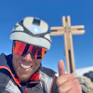 Arlberg Snowsports Mountain school.